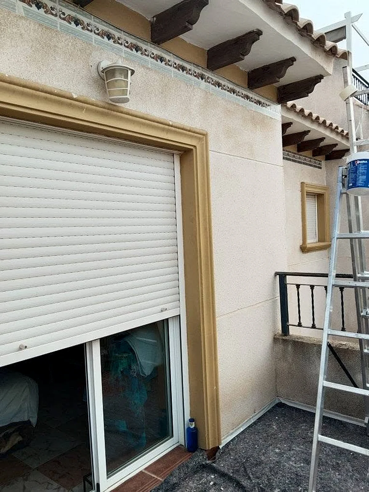Pintura exterior en Villamartín — foto 6 de 14